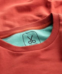 KAFT Unisex RUGA Sweatshirt Coral -KAFT-Laden 5c86c7a88f98423db46e9783e6dbf0ff