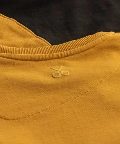 KAFT Unisex FLOWINGA Sweatshirt Sulphur -KAFT-Laden 8be15c81c0554fb3a3c6385a59da85b8