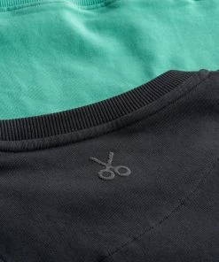 KAFT FLOWINGA Sweatshirt Raven Unisex -KAFT-Laden bcc0503d9b4d4d14afdf51b931332e03