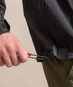 KAFT PAKARU Regenjacke / Wasserabweisende Jacke Tar Unisex -KAFT-Laden d5398ad993a74318883b7eed04eb37c1